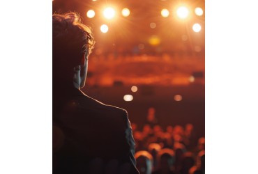 Chaos, Comedy, and Consequence: The Overloaded Sofa Lights Up Mumbai