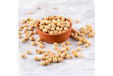 How Do Chickpeas Improve Overall Health Naturally?