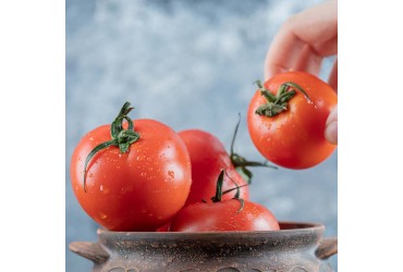How Many Calories Are in a Tomato for a Healthy Diet?