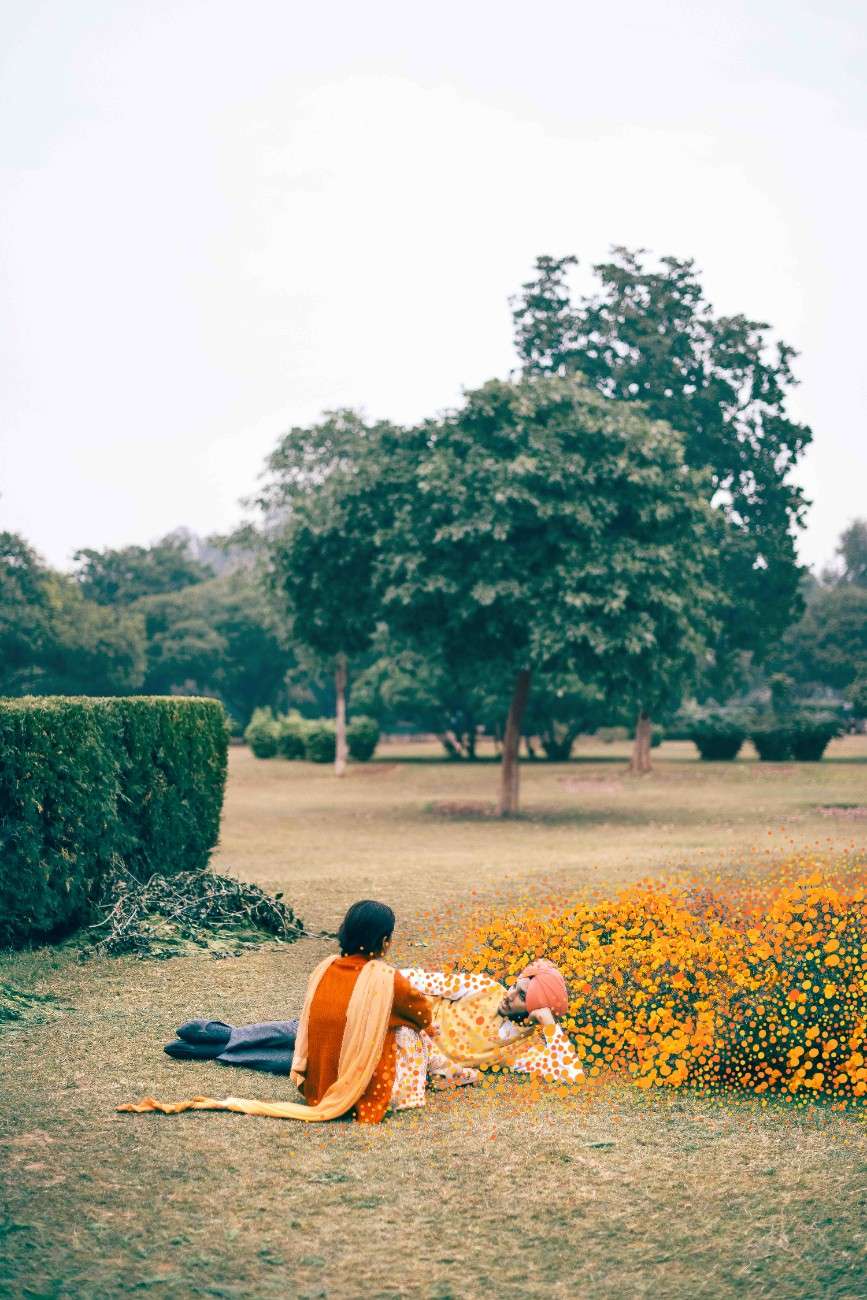 Meet Me in the Garden - Photography by Farheen Fatima | Hello Fitness Magazine