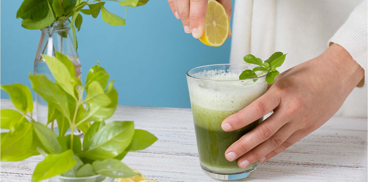 How Does Amla Juice Support Overall Health Naturally?